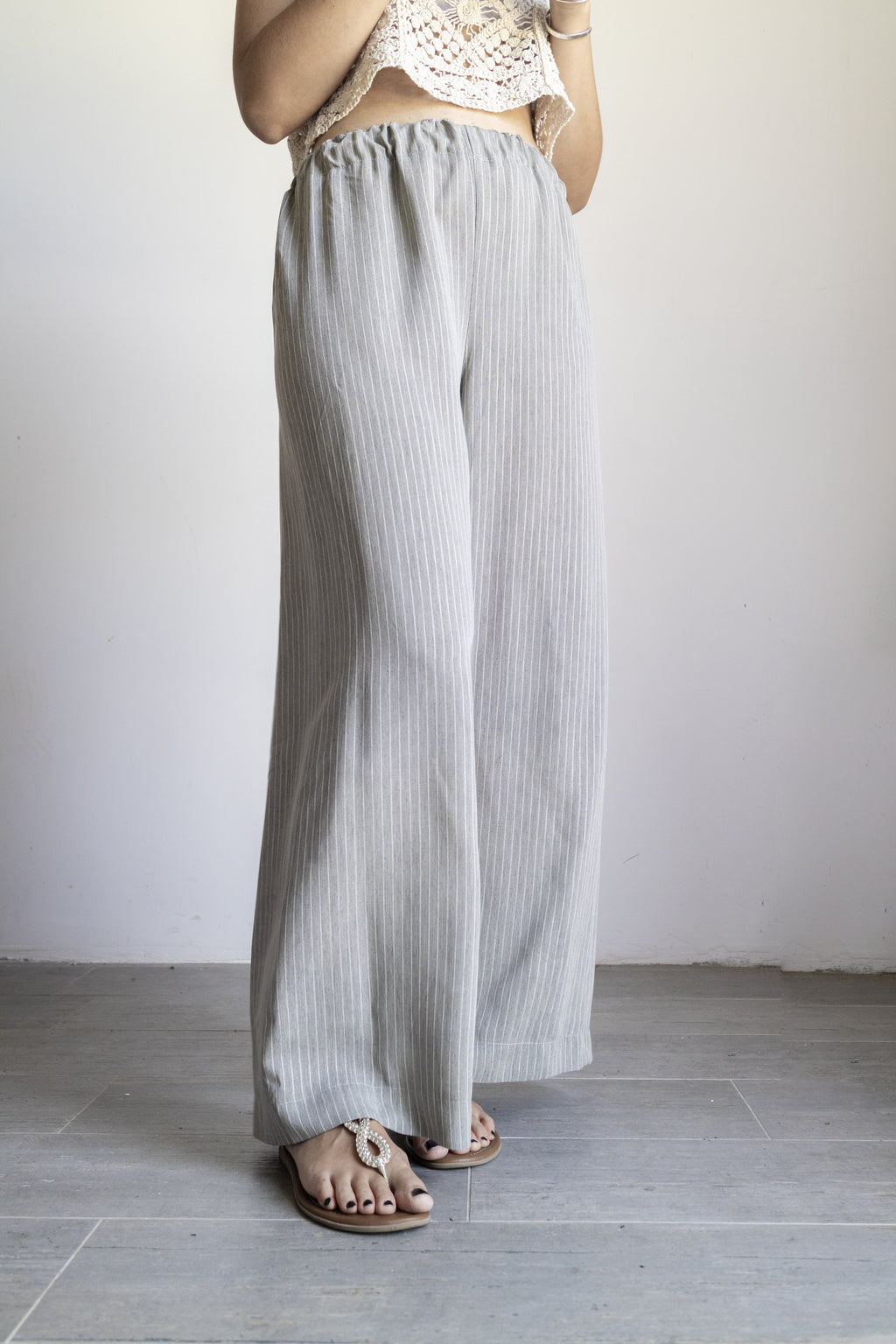 Pantalone Grigio a Righe