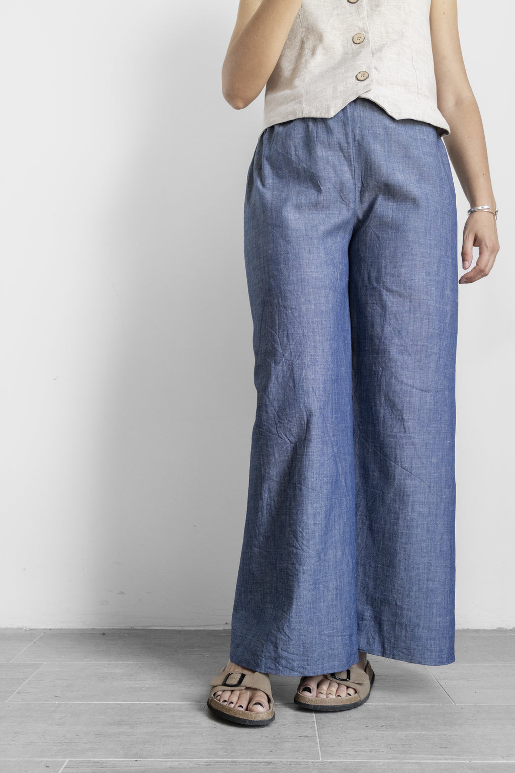 Pantalone palazzo blu misto lino