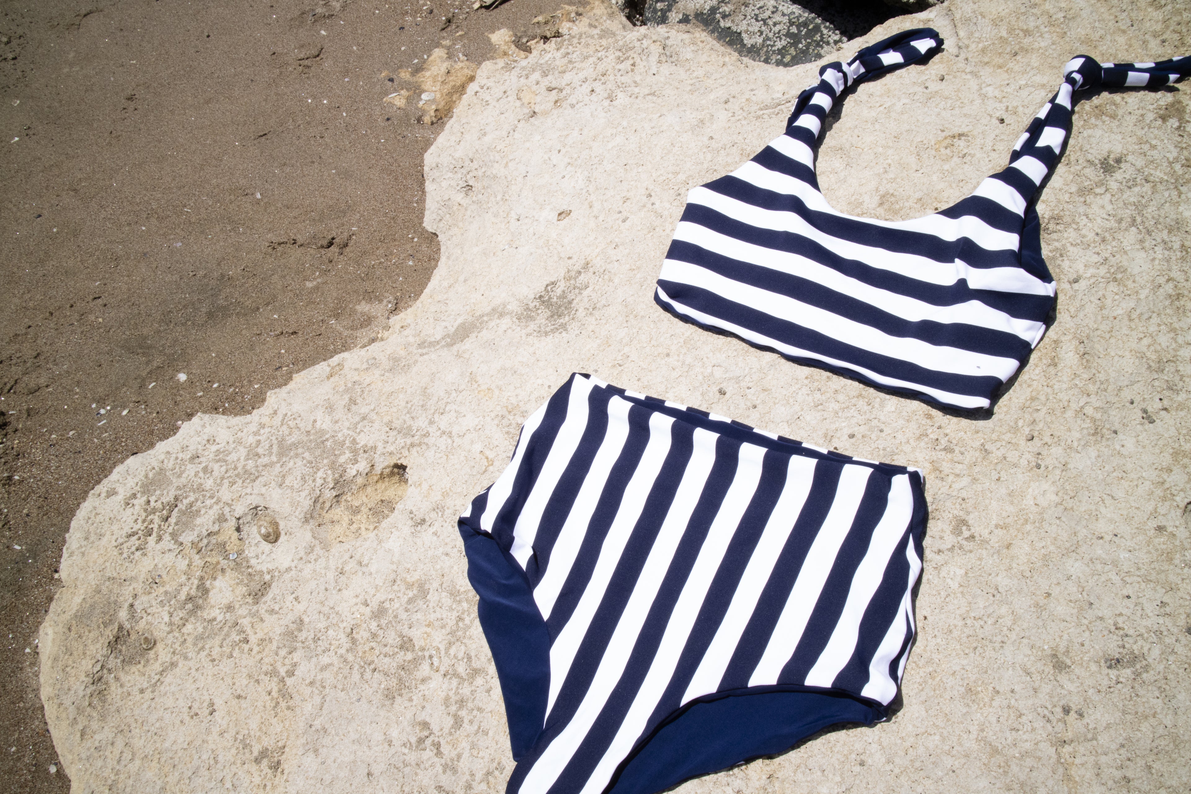 Bikini top double face righe e blu
